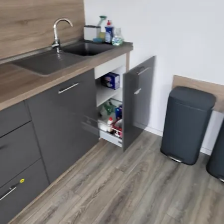 Privatunterkunft 1 Wg Einzelzimmer *